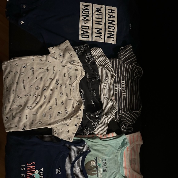 Baby onesies sizes 12-18 months, 18 months, 18-24 months and 24 months. - Picture 15 of 15